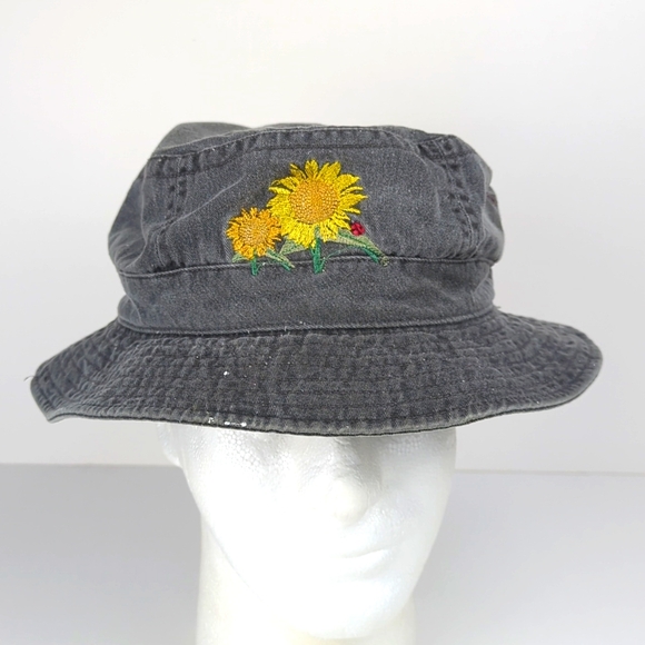 VINTAGE Gray Wash Embroidered Sunflower Bucket Hat - Picture 2 of 6